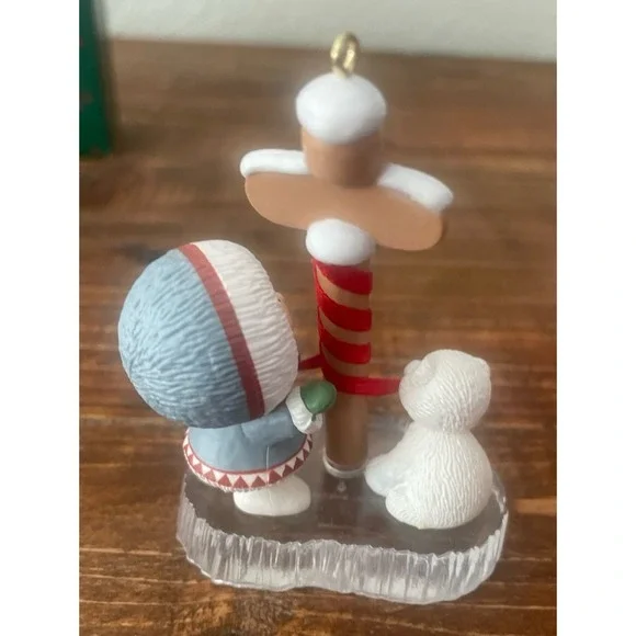 Hallmark Ornament 1988 FROSTY Friends ESKIMO and POLAR - Picture 3 of 10